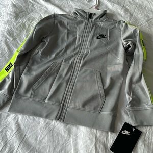 Nike track jacket NWT boys size 6
